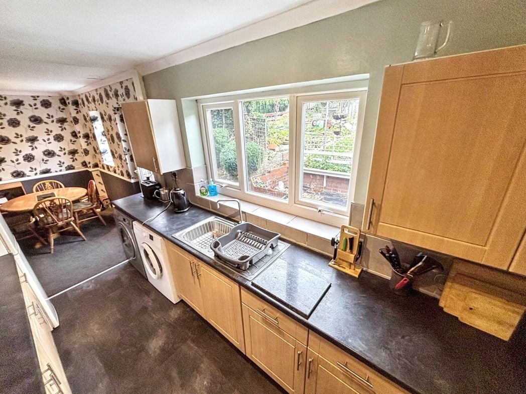 Property image 6 of 17