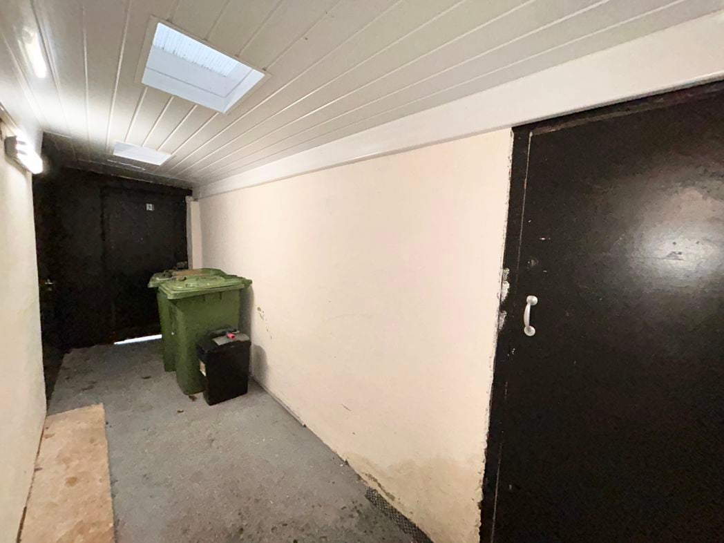 Property image 6 of 11