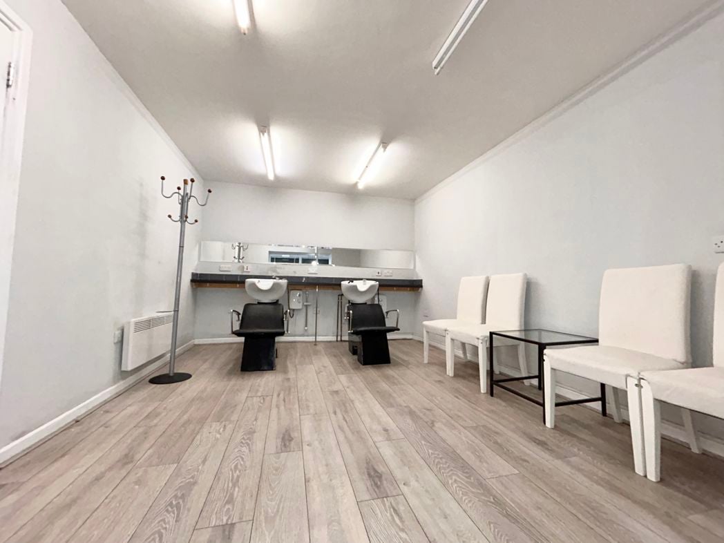 Property image 3 of 11