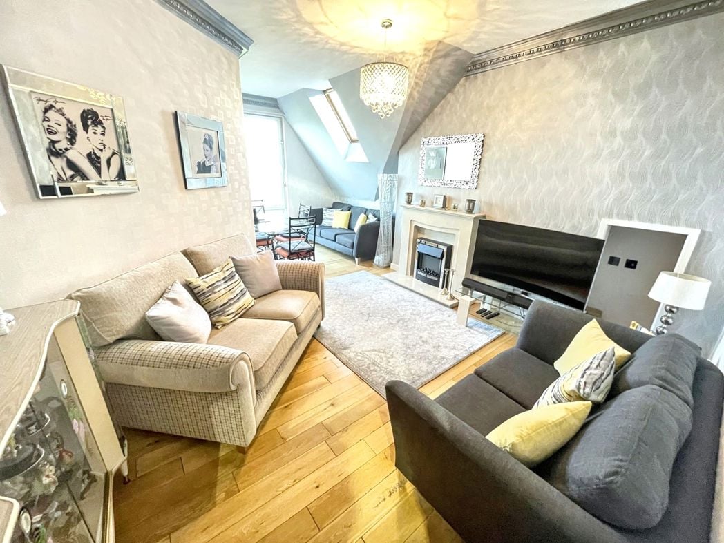 Property image 5 of 13