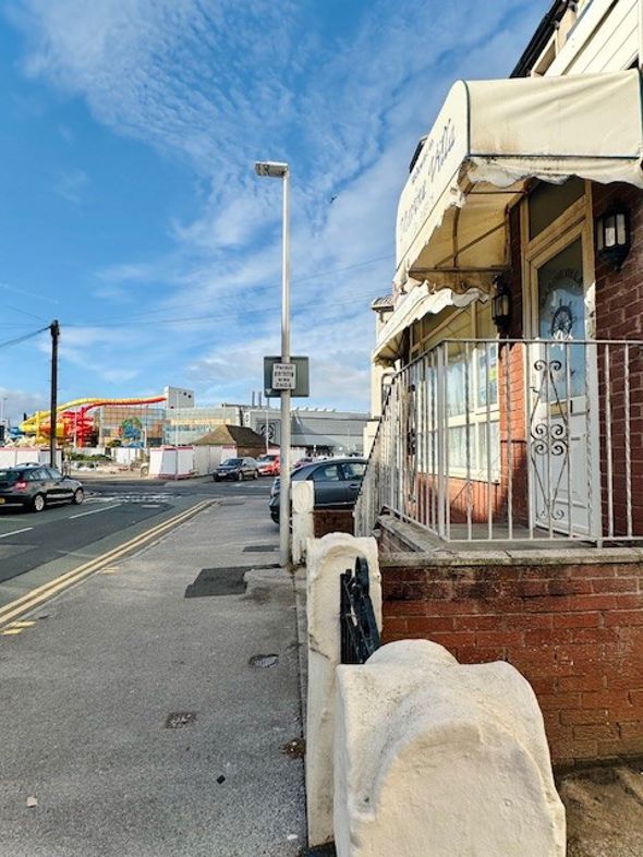 Property image 2 of 29