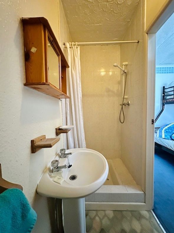 Property image 10 of 29