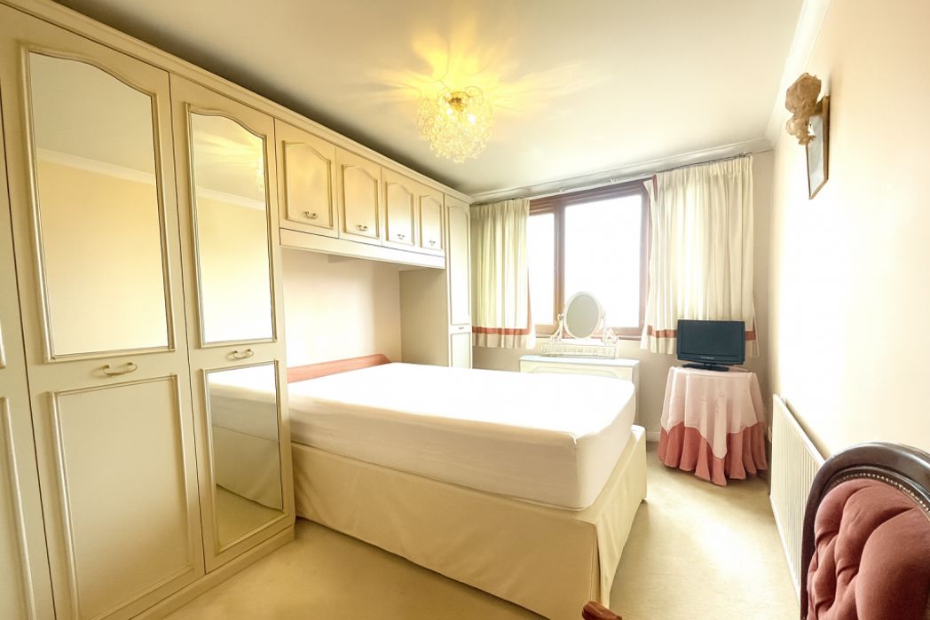 Property image 3 of 11