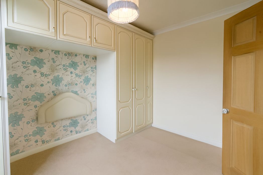 Property image 8 of 11