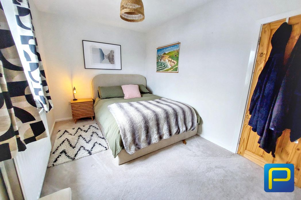 Property image 11 of 19