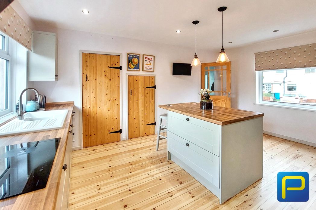 Property image 2 of 19