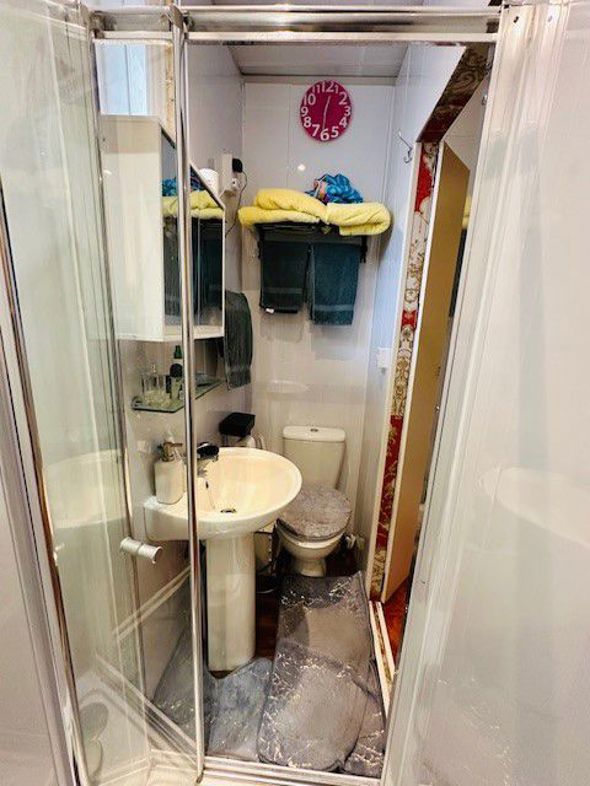 Pembroke Hotel, 17, Blackpool, Lancashire, FY1 1RN