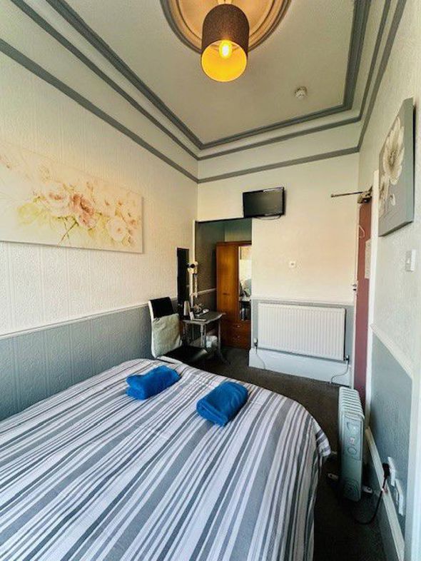 Pembroke Hotel, 17, Blackpool, Lancashire, FY1 1RN