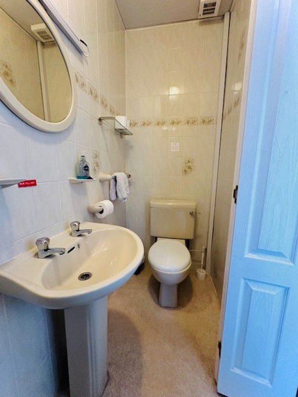 Pembroke Hotel, 17, Blackpool, Lancashire, FY1 1RN