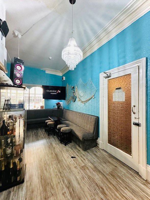 Pembroke Hotel, 17, Blackpool, Lancashire, FY1 1RN