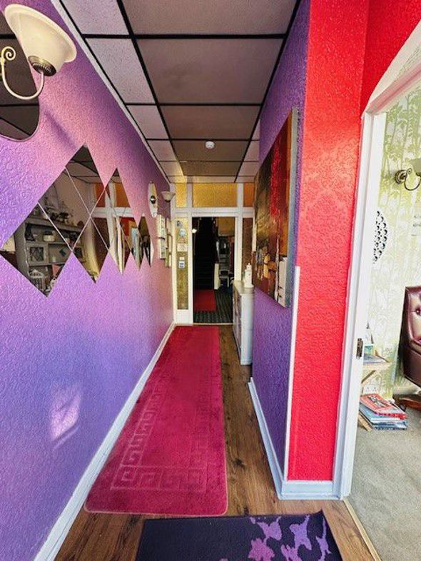 Pembroke Hotel, 17, Blackpool, Lancashire, FY1 1RN