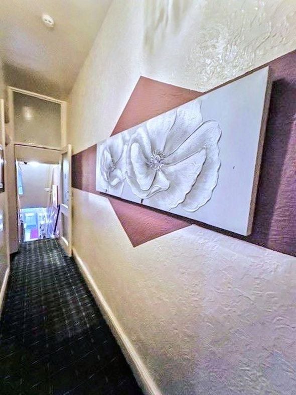 Pembroke Hotel, 17, Blackpool, Lancashire, FY1 1RN