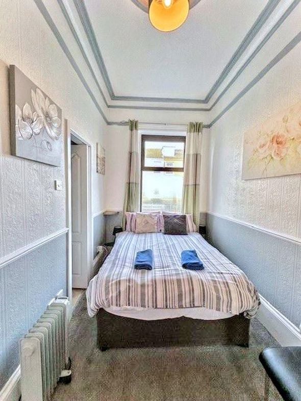 Pembroke Hotel, 17, Blackpool, Lancashire, FY1 1RN