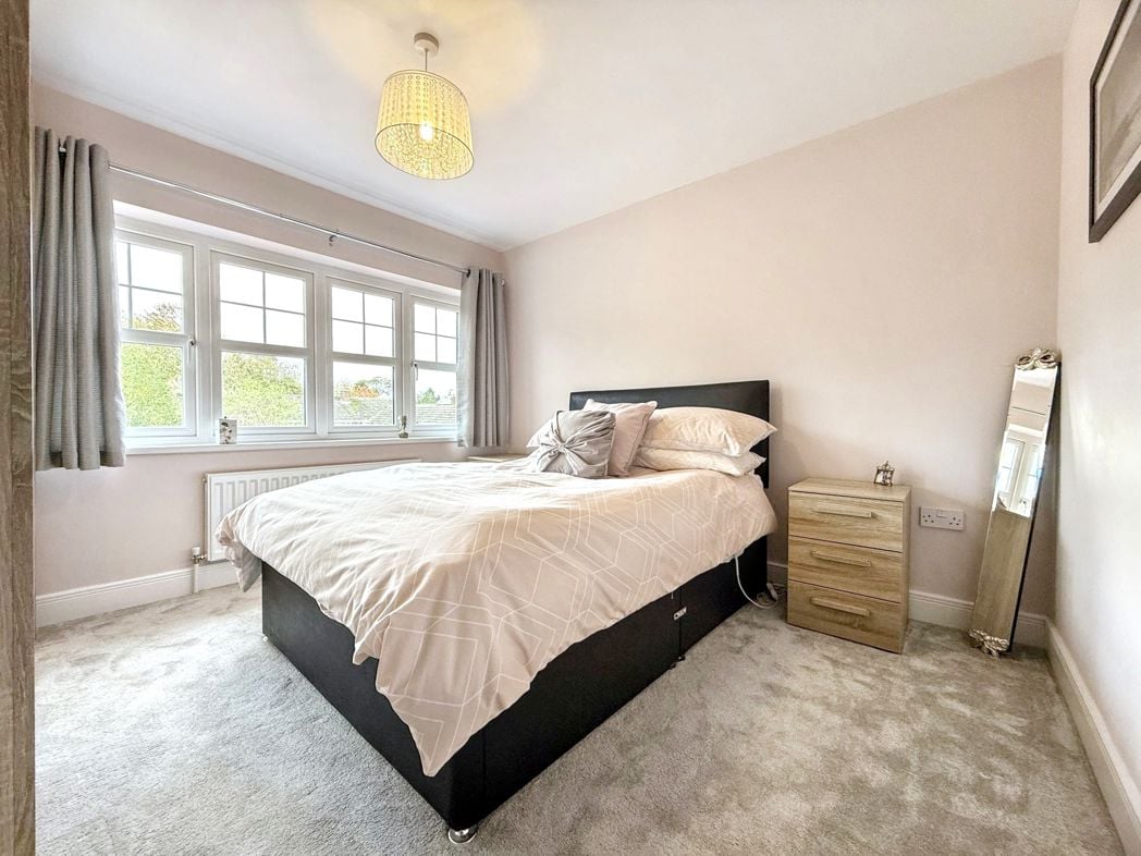 Property image 19 of 28