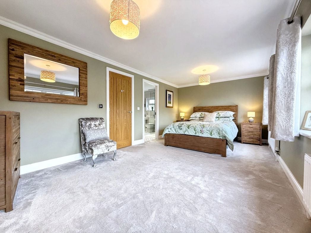 Property image 17 of 28