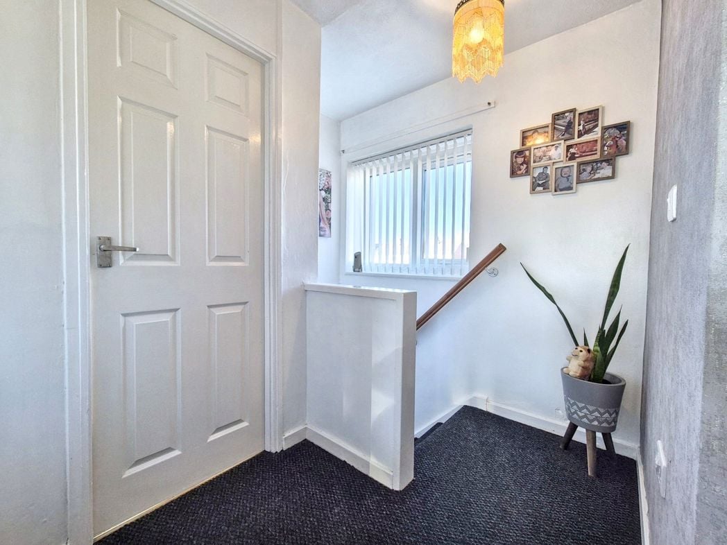 Property image 12 of 18