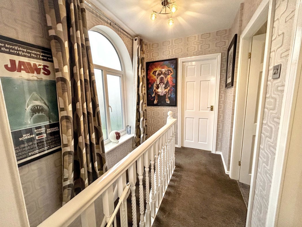 Property image 17 of 23