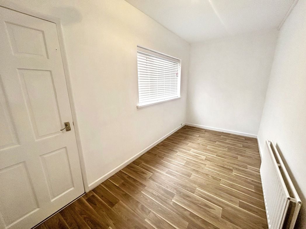 Property image 5 of 14