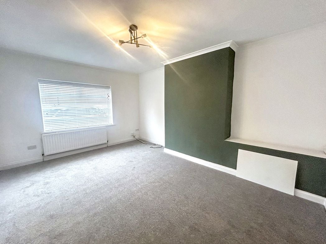 Property image 3 of 14