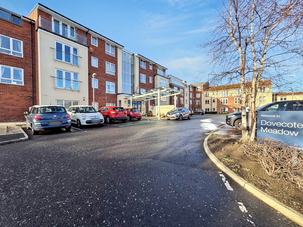 Property image 1 of 23