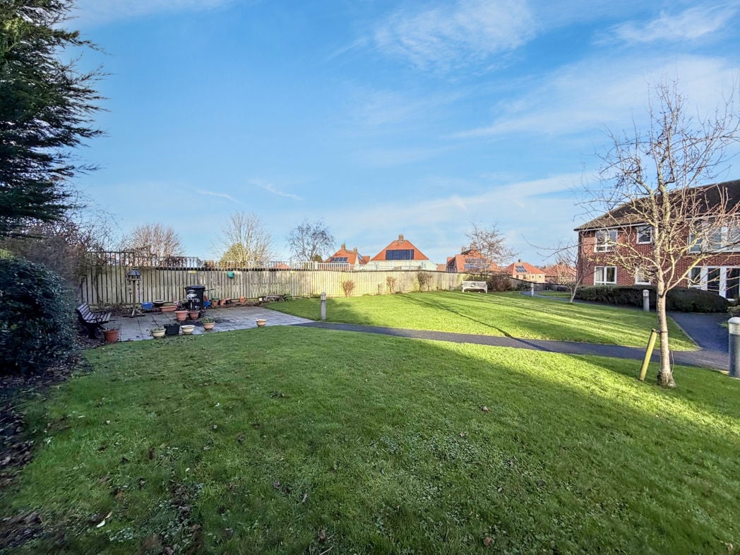 Property image 22 of 23