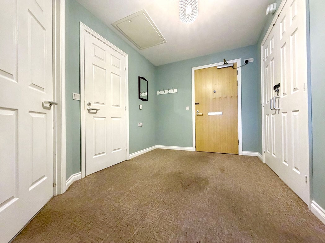Property image 4 of 23