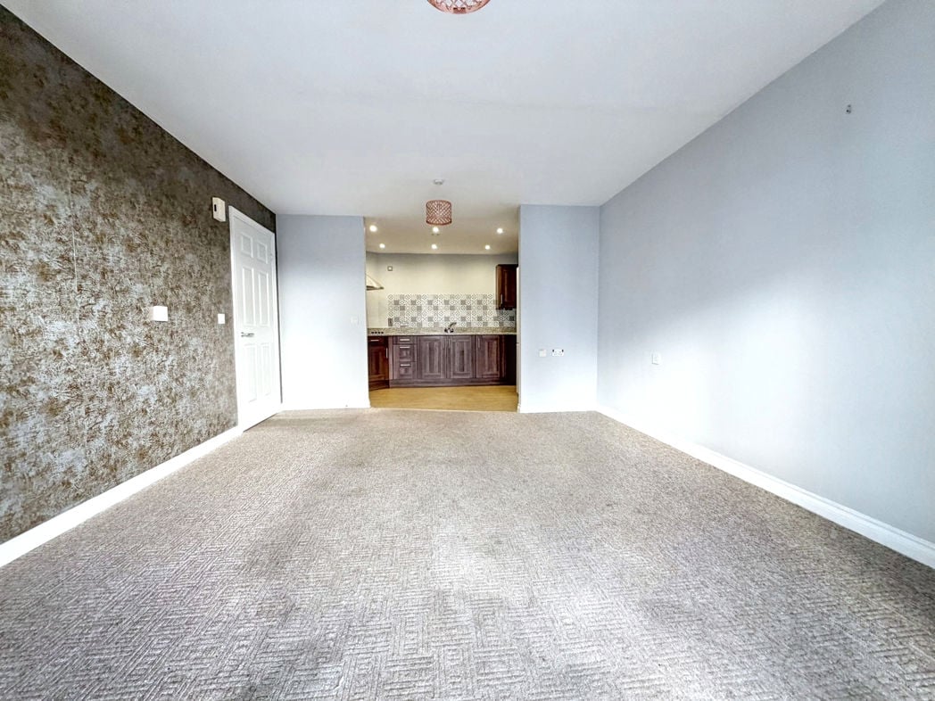 Property image 5 of 23