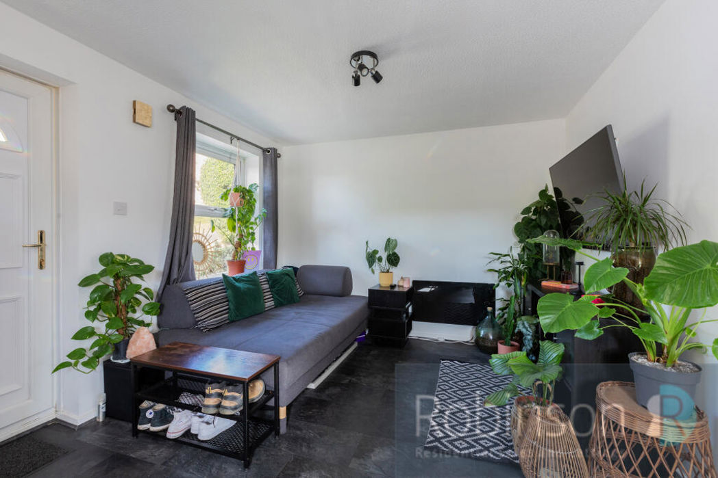 Property image 2 of 8