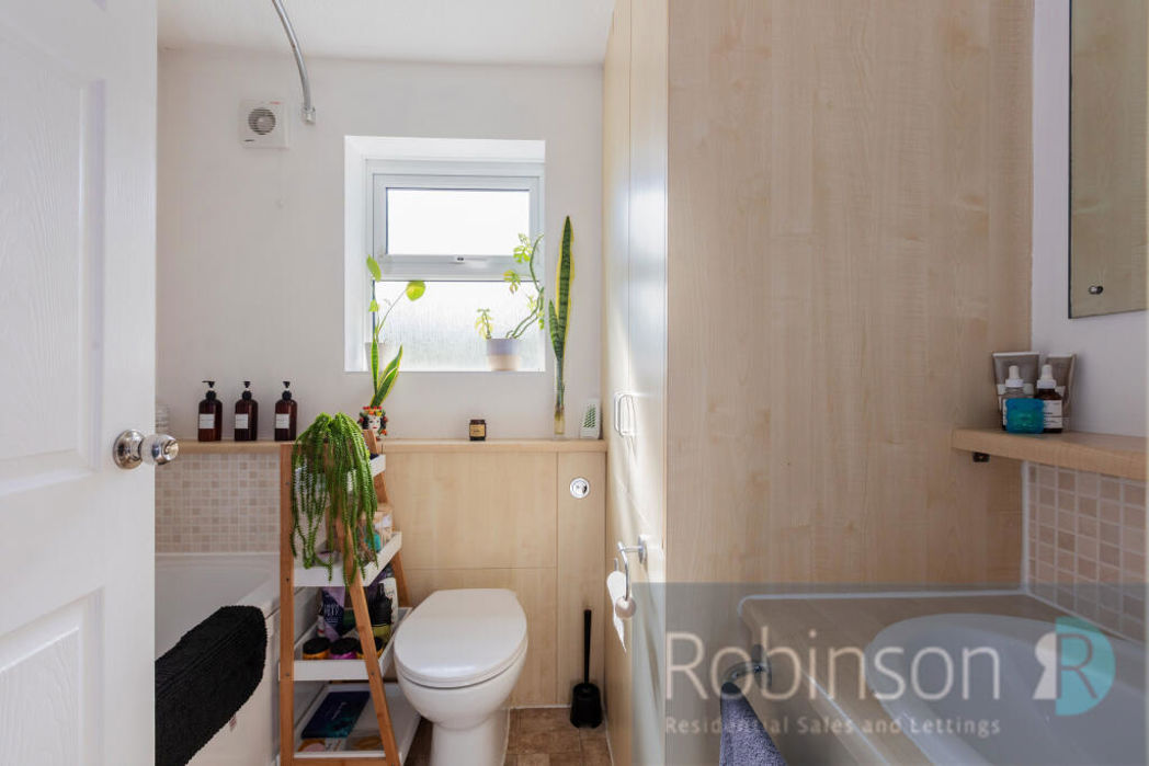 Property image 7 of 8