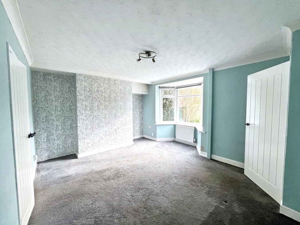 Property image 2 of 12