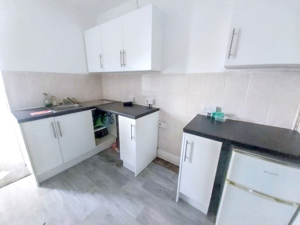 Property image 6 of 8