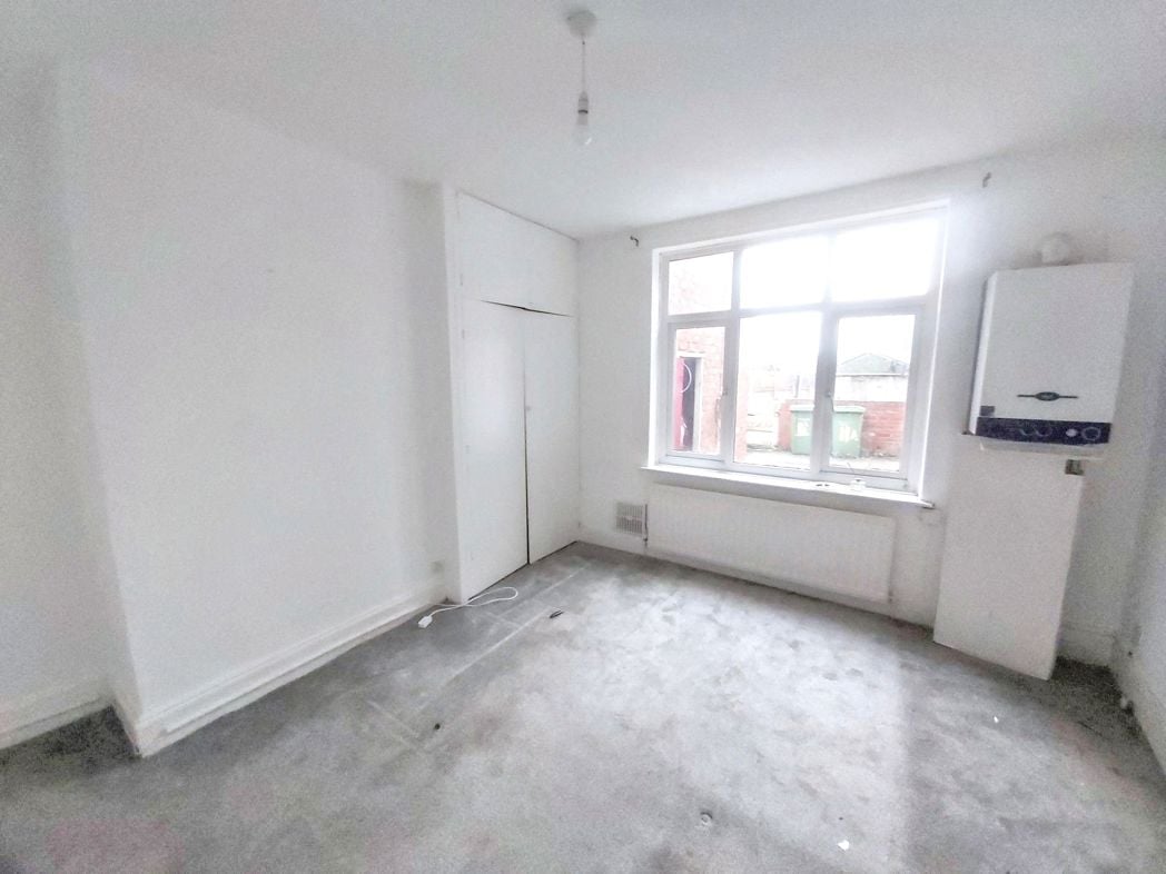 Property image 5 of 8