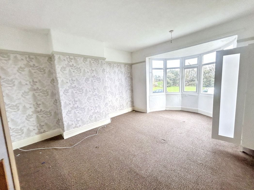 Property image 8 of 9