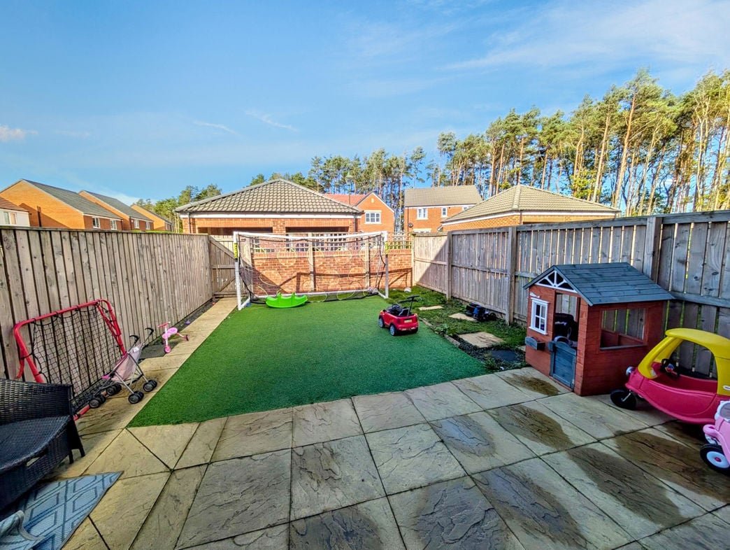 Property image 12 of 13