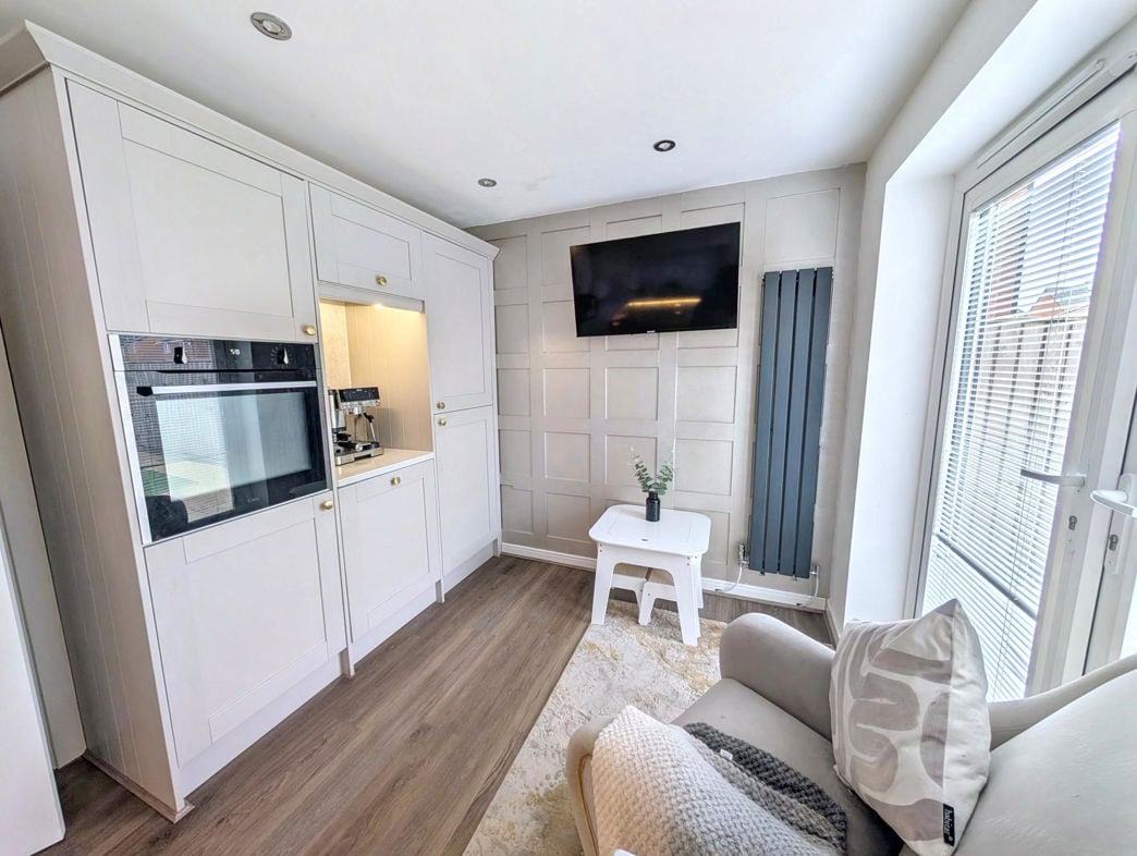 Property image 3 of 13