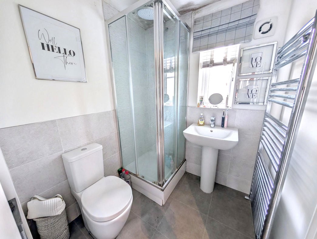 Property image 8 of 13