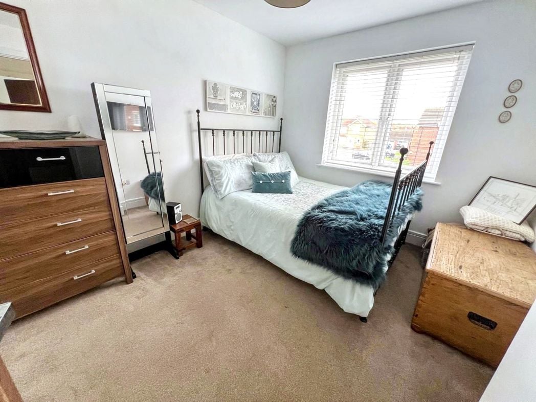 Property image 7 of 13