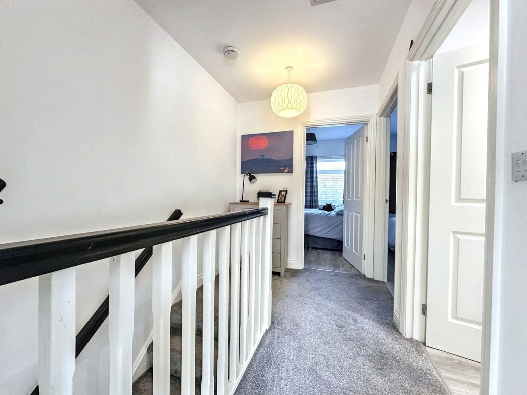 Property image 9 of 17