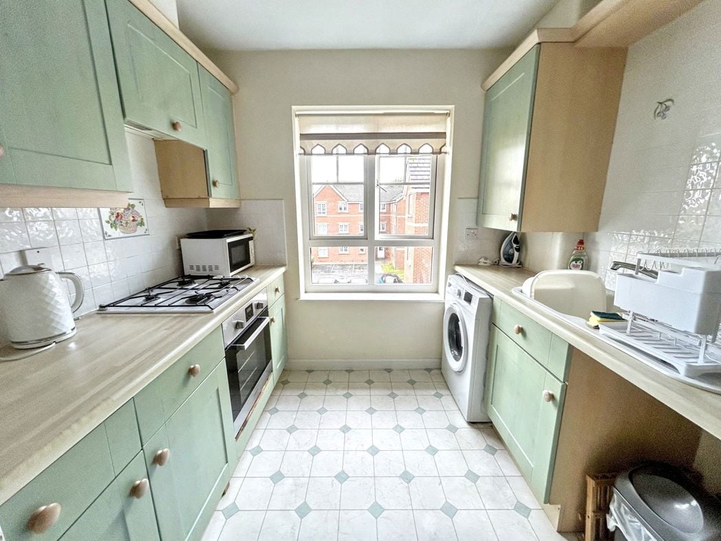 Property image 2 of 8