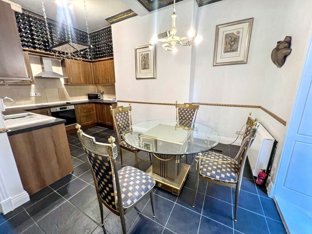 Property image 3 of 14