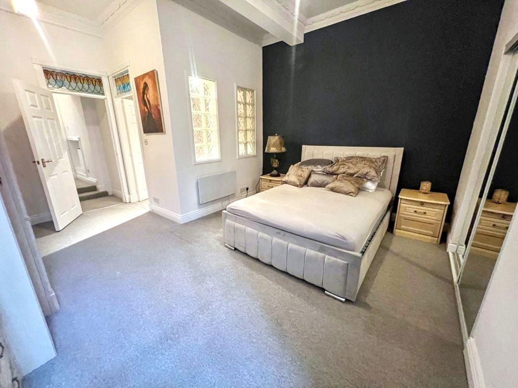 Property image 5 of 14