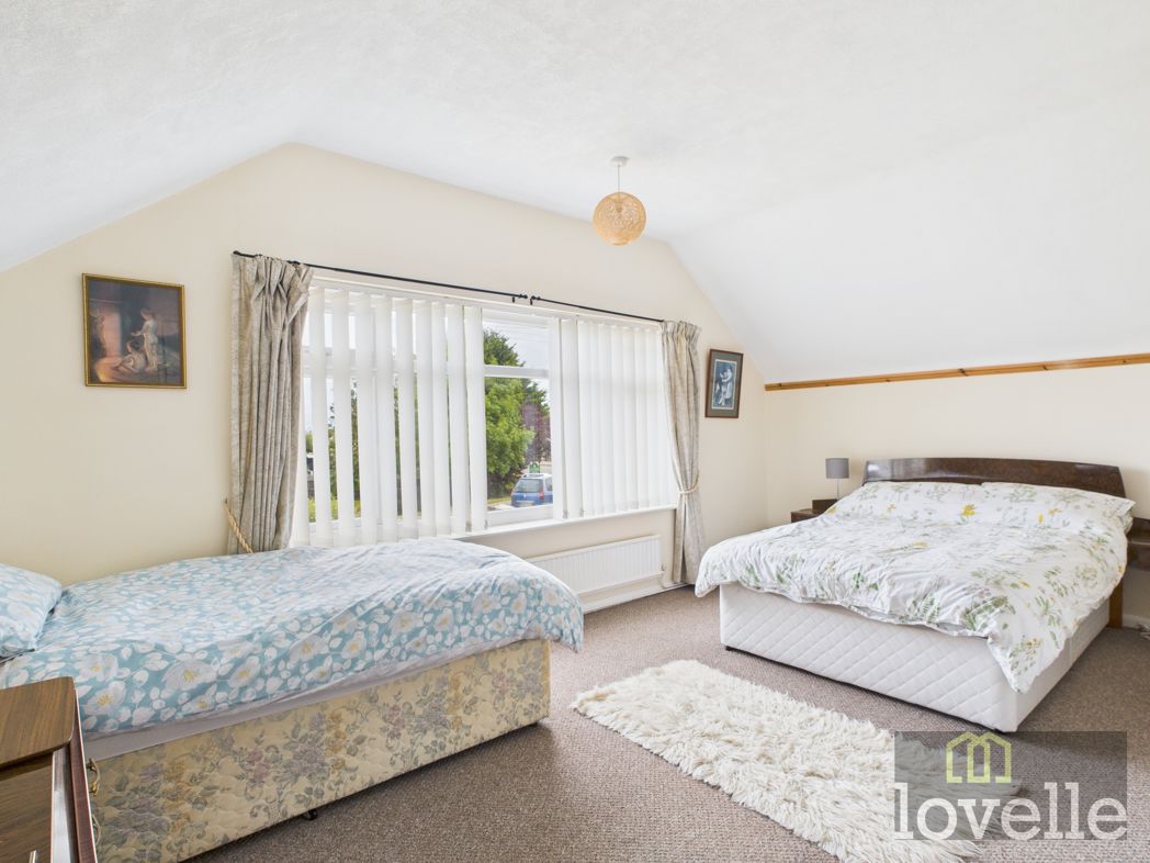 Property image 10 of 13