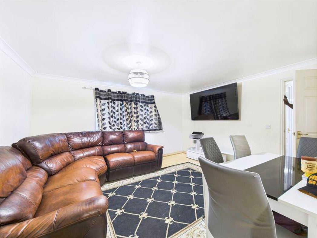 208, Purfleet-on-Thames, Essex, RM19 1LF