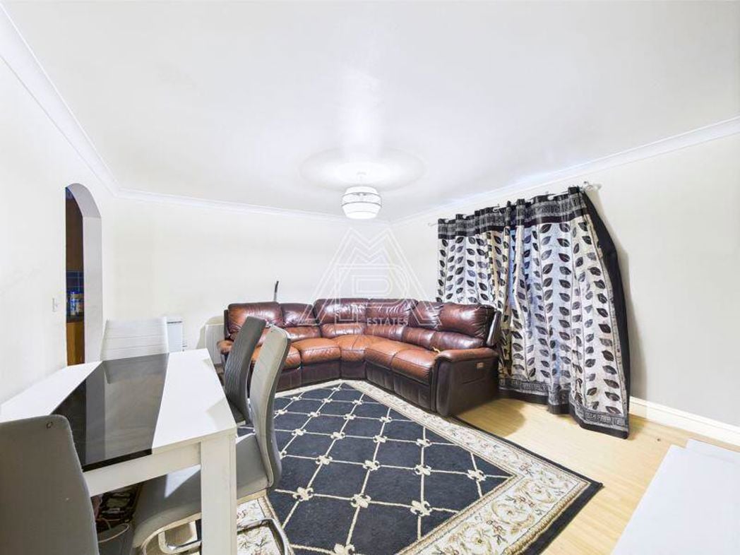 208, Purfleet-on-Thames, Essex, RM19 1LF