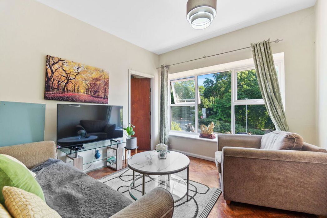 Property image 11 of 12