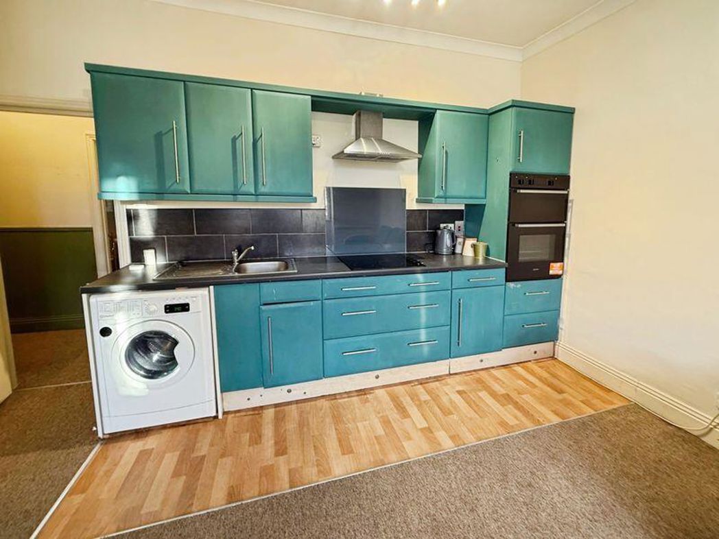 Flat 8, 60, Bournemouth, Dorset, BH1 4DT