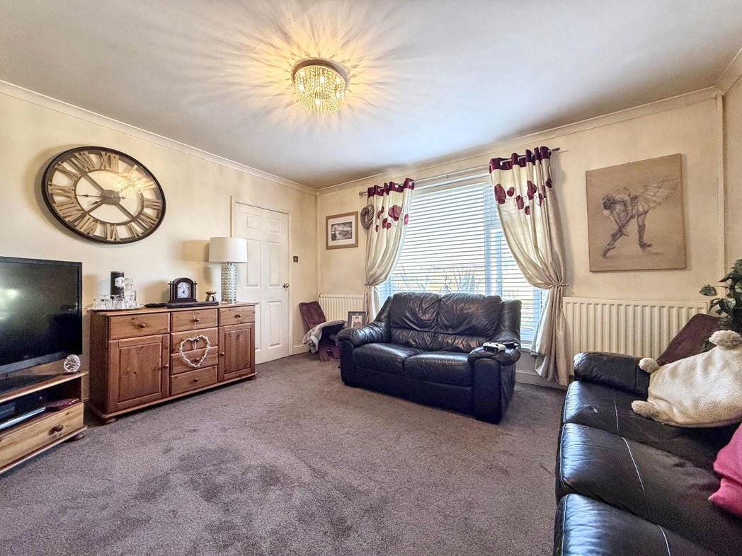 Property image 3 of 18