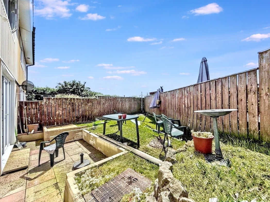 Property image 18 of 18