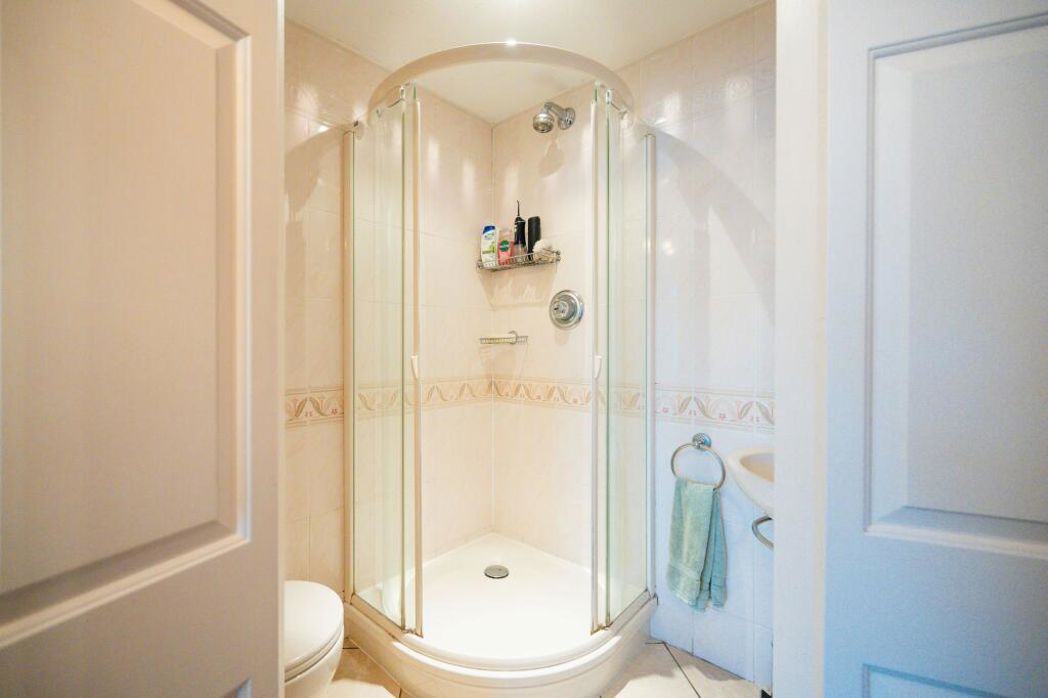 Property image 25 of 30