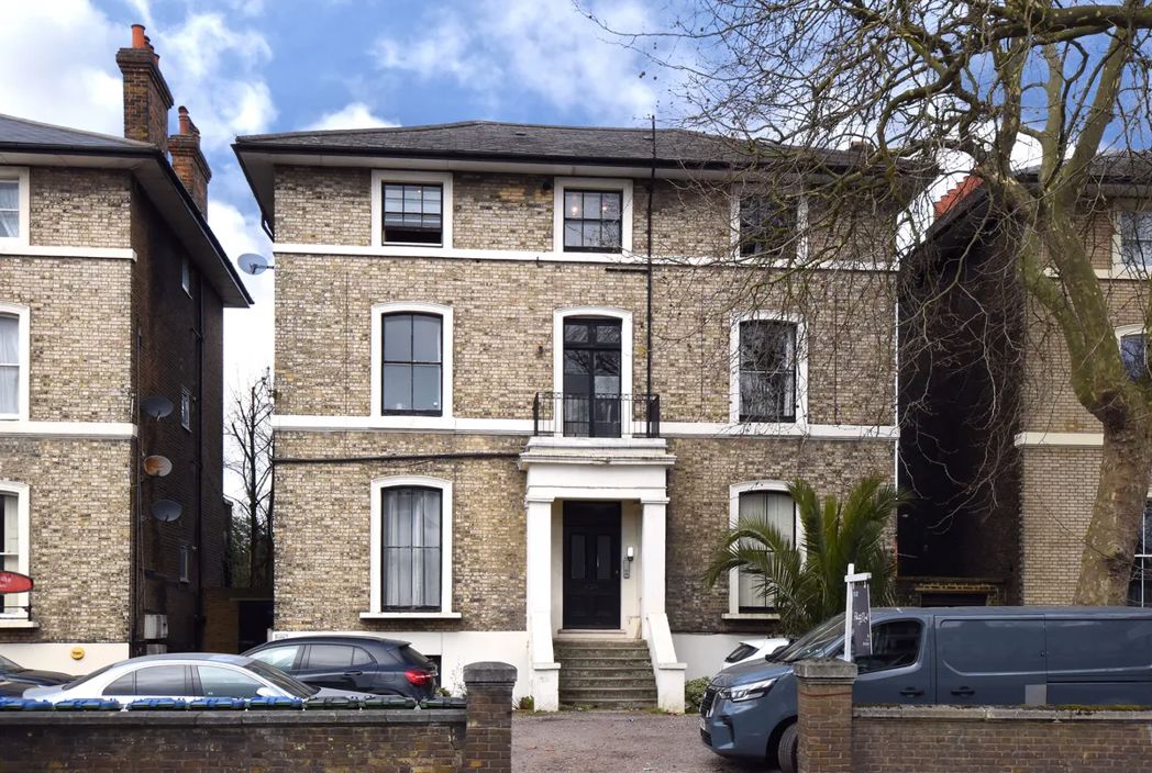 Property image 1 of 6